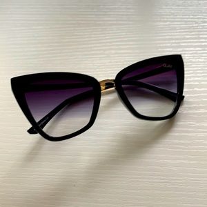 Quay black sunglasses